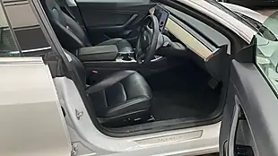 Used 2019 Tesla Model 3 Standard Range Plus White - Interior and Exterior details 7