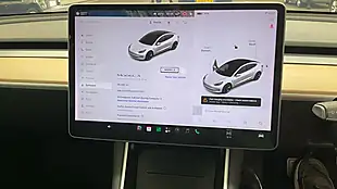 Used 2019 Tesla Model 3 Standard Range Plus White - Interior and Exterior details 9