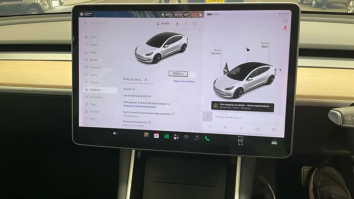 Used 2019 Tesla Model 3 Standard Range Plus White - Interior and Exterior details 9