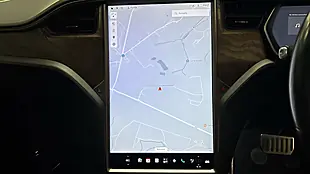 Used 2019 Tesla Model S Long Range Black - Interior and Exterior details 11
