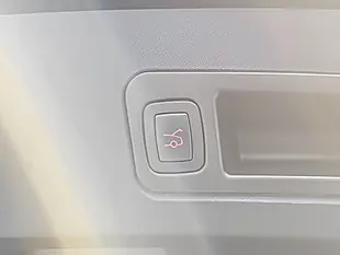 Used 2019 Tesla Model S Long Range Black - Interior and Exterior details 14