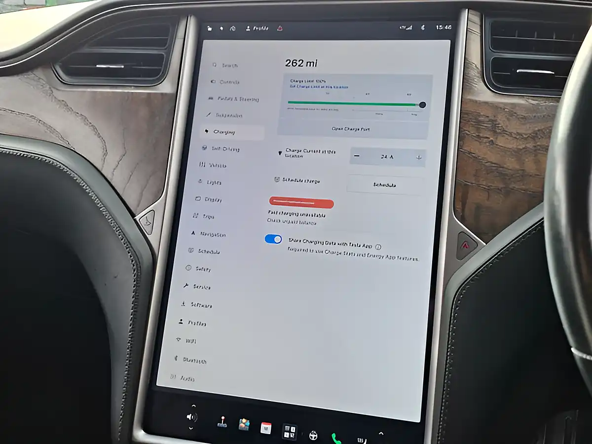 Used 2019 Tesla Model S Long Range Black - Interior and Exterior details 18