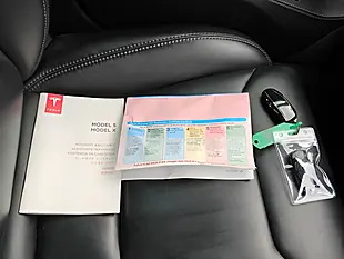 Used 2019 Tesla Model S Long Range Black - Interior and Exterior details 20