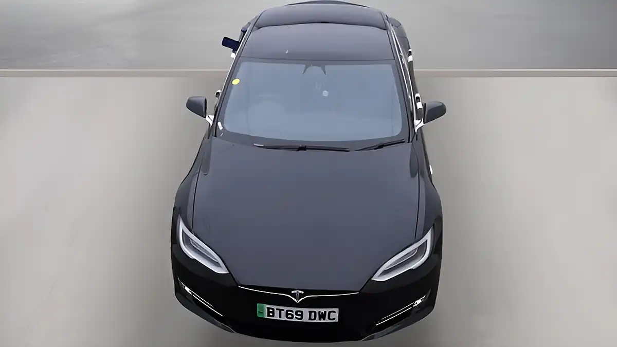 Used 2019 Tesla Model S Long Range Black - Interior and Exterior details 5