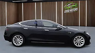 Used 2019 Tesla Model S Long Range Black - Interior and Exterior details 9