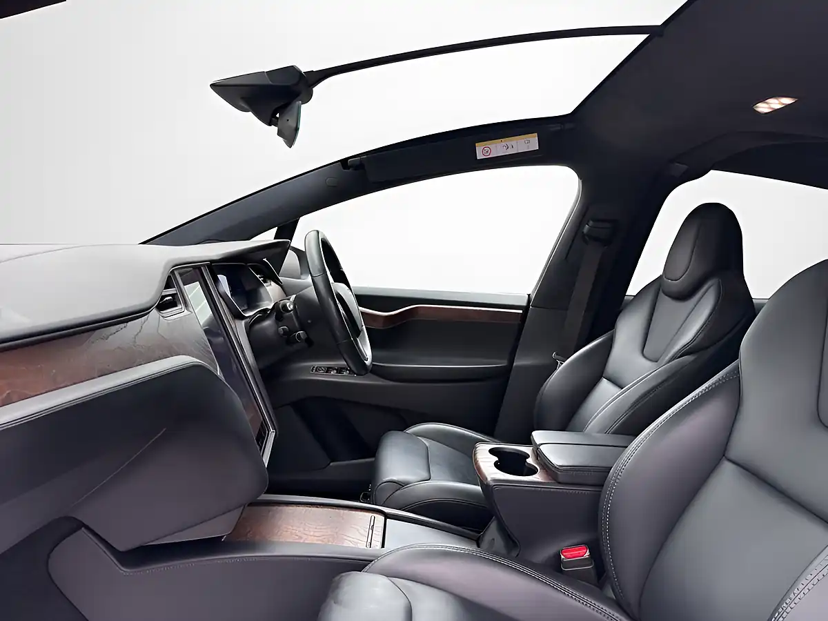 Used 2019 Tesla Model X 100D Grey - Interior and Exterior details 11