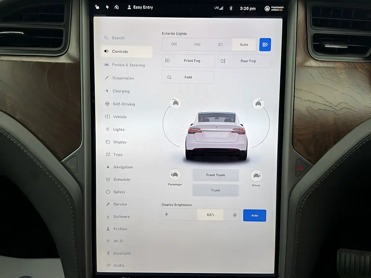 Used 2019 Tesla Model X 100D Grey - Interior and Exterior details 16