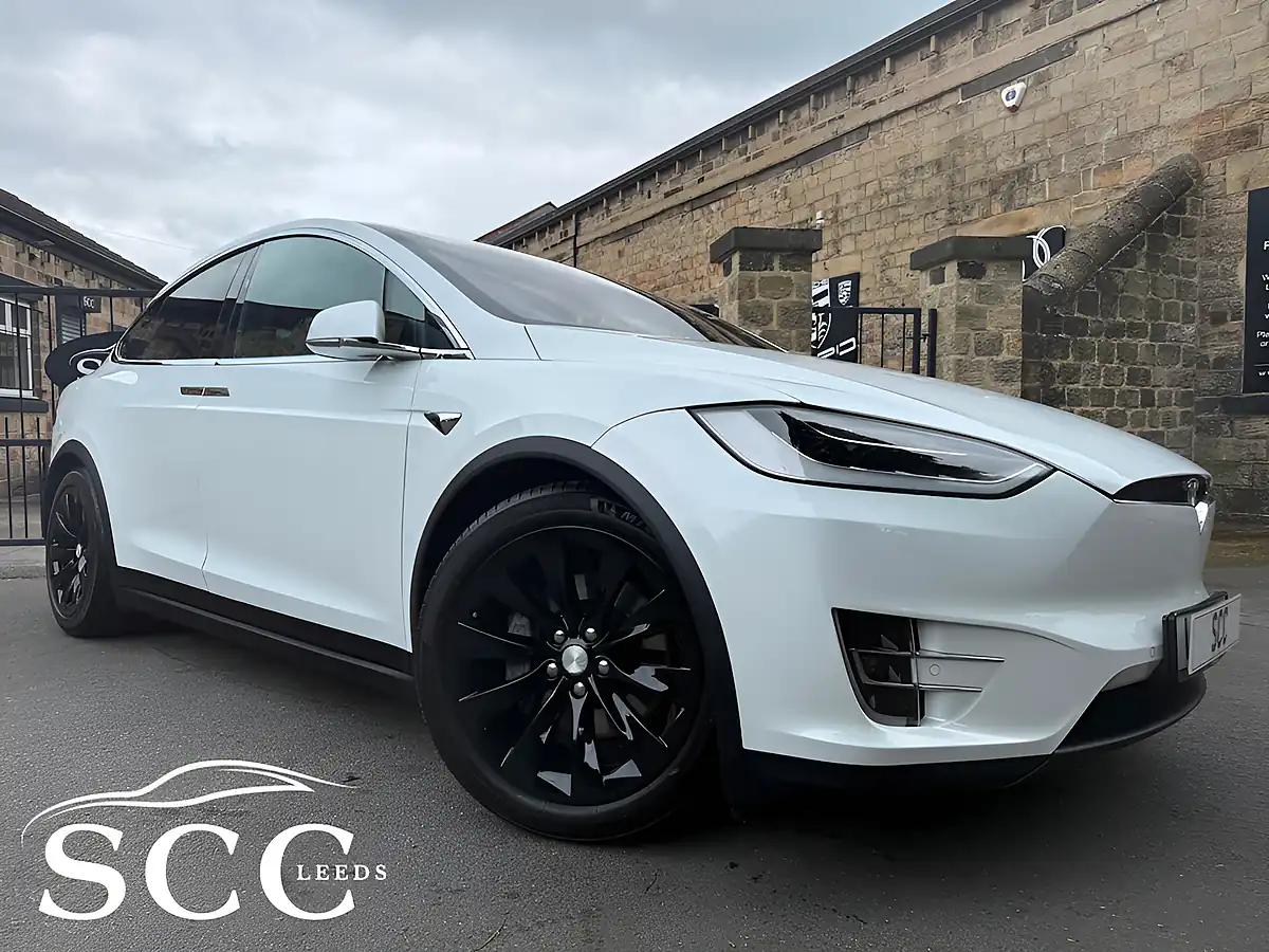 Used 2019 Tesla Model X 75D Pearl White - Front View