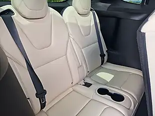 Used 2019 Tesla Model X Long Range White - Interior and Exterior details 11