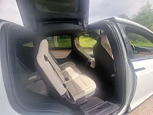 Used 2019 Tesla Model X Long Range White - Interior and Exterior details 13