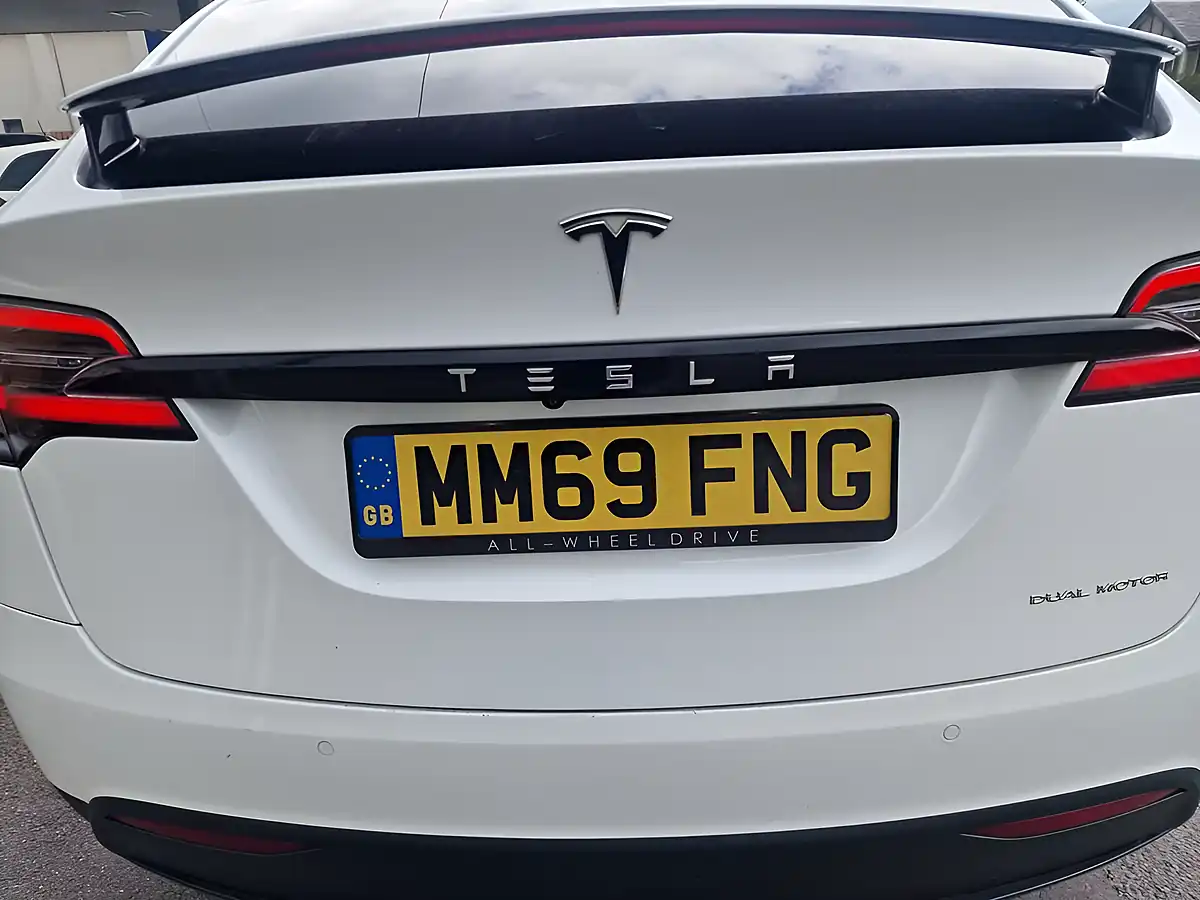 Used 2019 Tesla Model X Long Range White - Interior and Exterior details 2