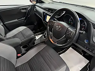 Used 2019 Toyota Auris Icon Tech Bronze - Interior and Exterior details 13