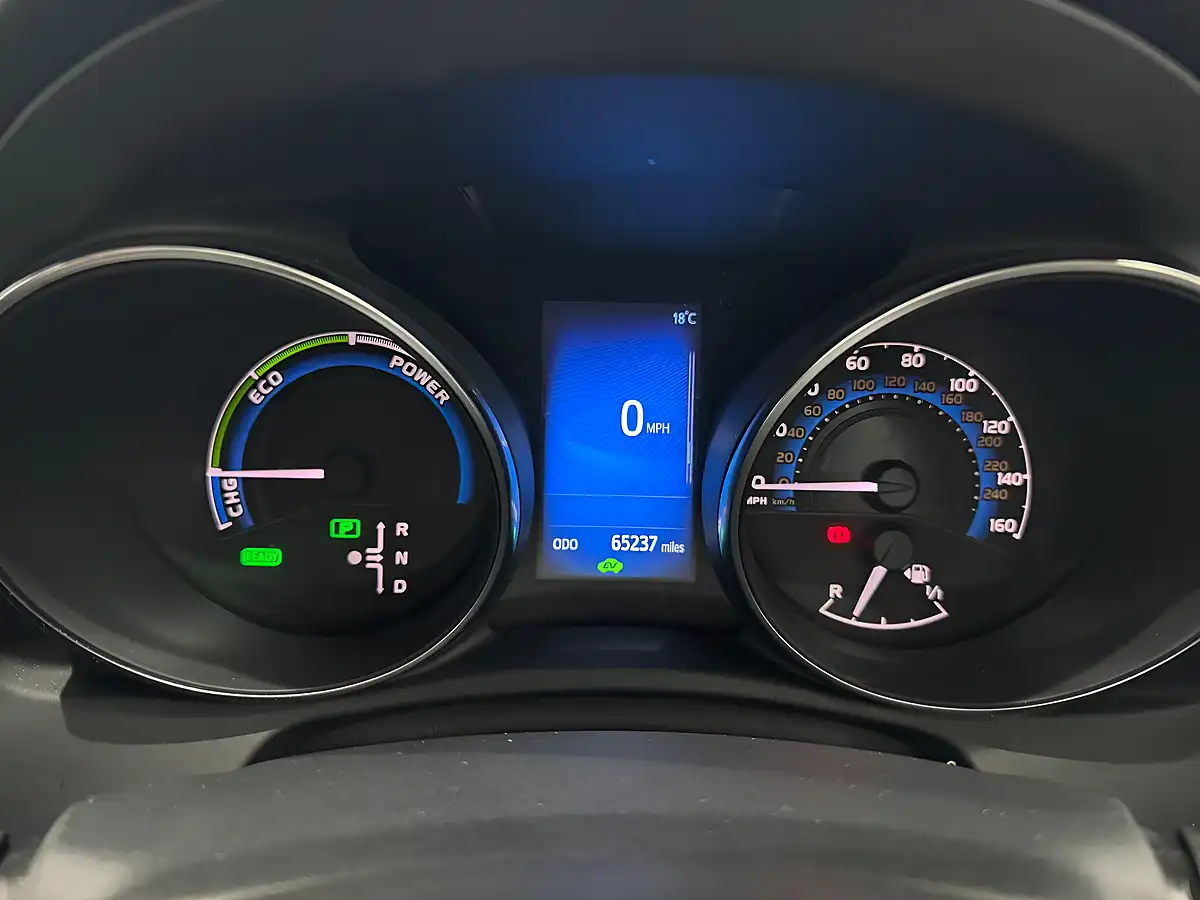 Used 2019 Toyota Auris Icon Tech Bronze - Interior and Exterior details 14