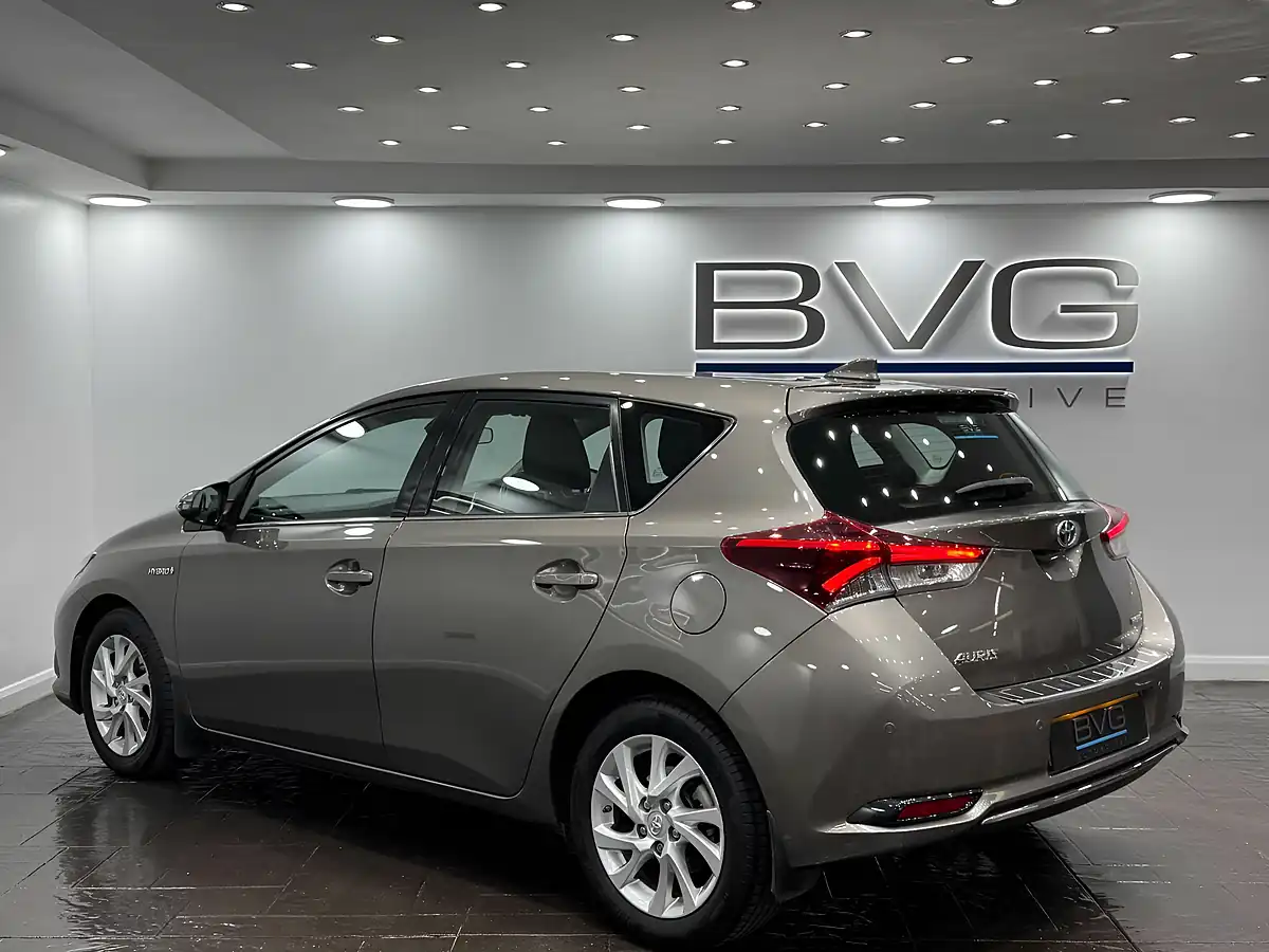Used 2019 Toyota Auris Icon Tech Bronze - Interior and Exterior details 9