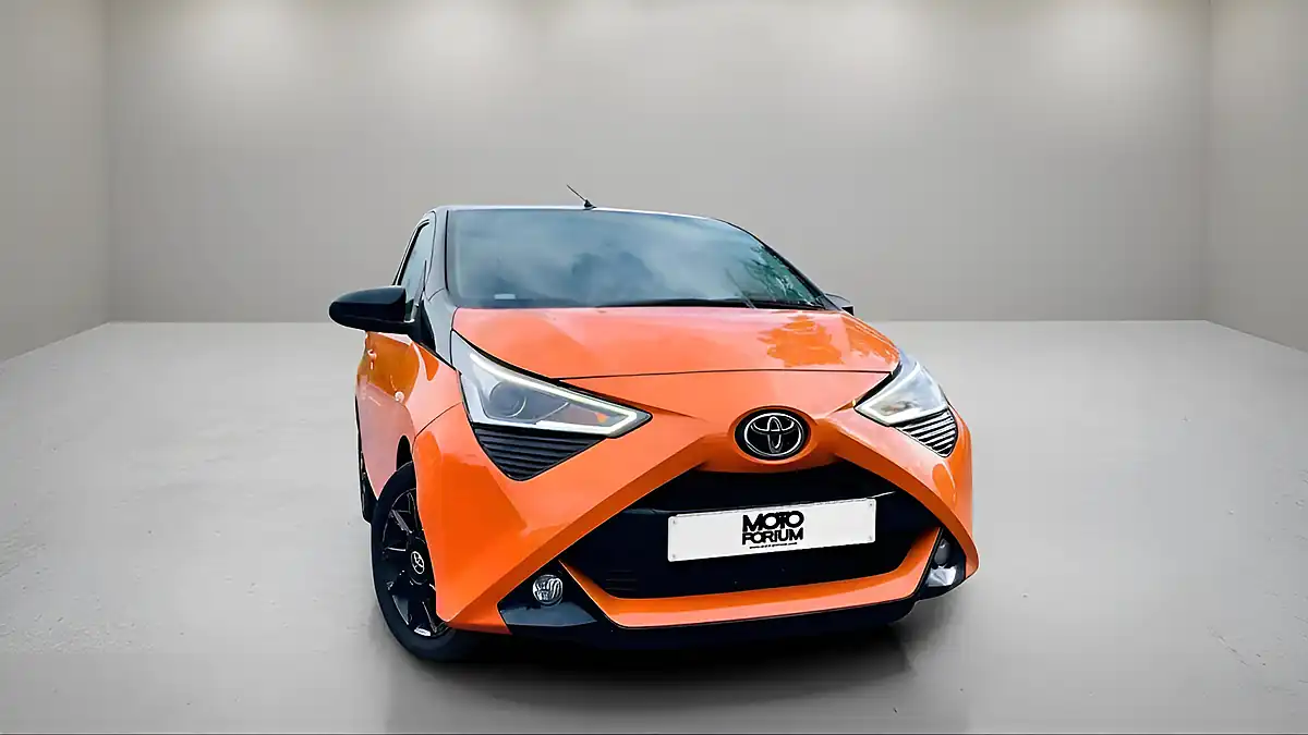 Used 2019 Toyota Aygo X-Cite Orange - Front View