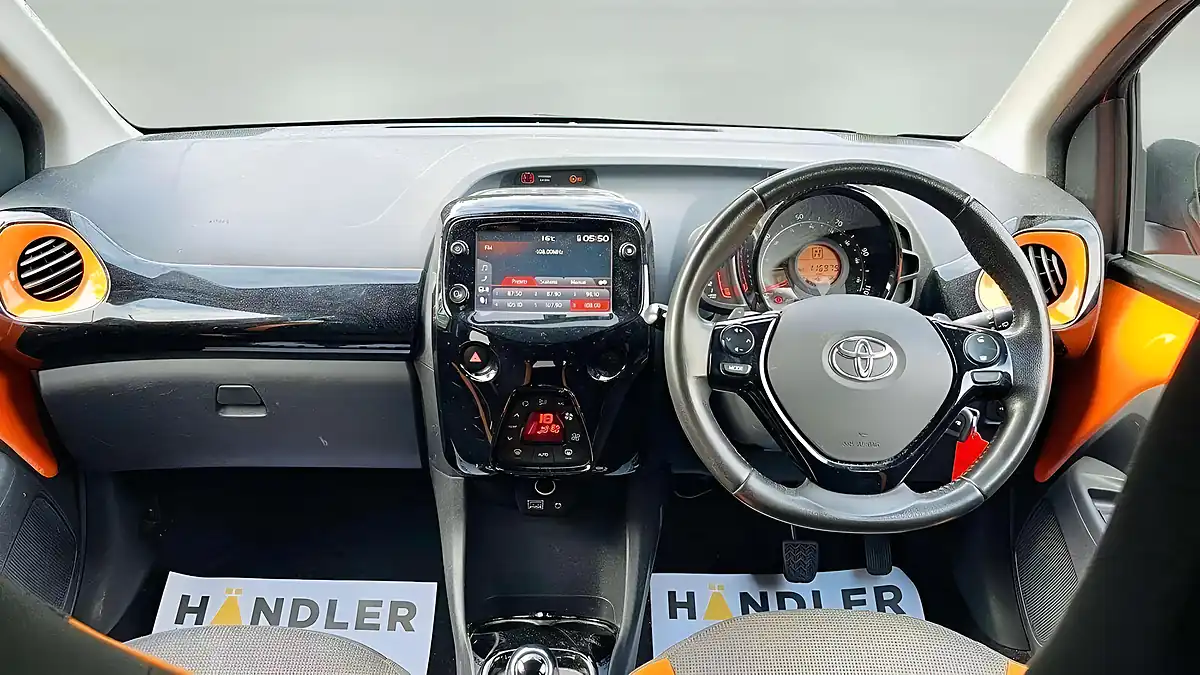 Used 2019 Toyota Aygo X-Cite Orange - Interior and Exterior details 12