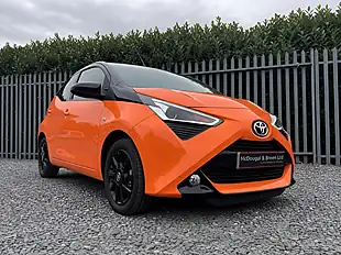 Used 2019 Toyota Aygo X-Cite Orange - Interior and Exterior details 11