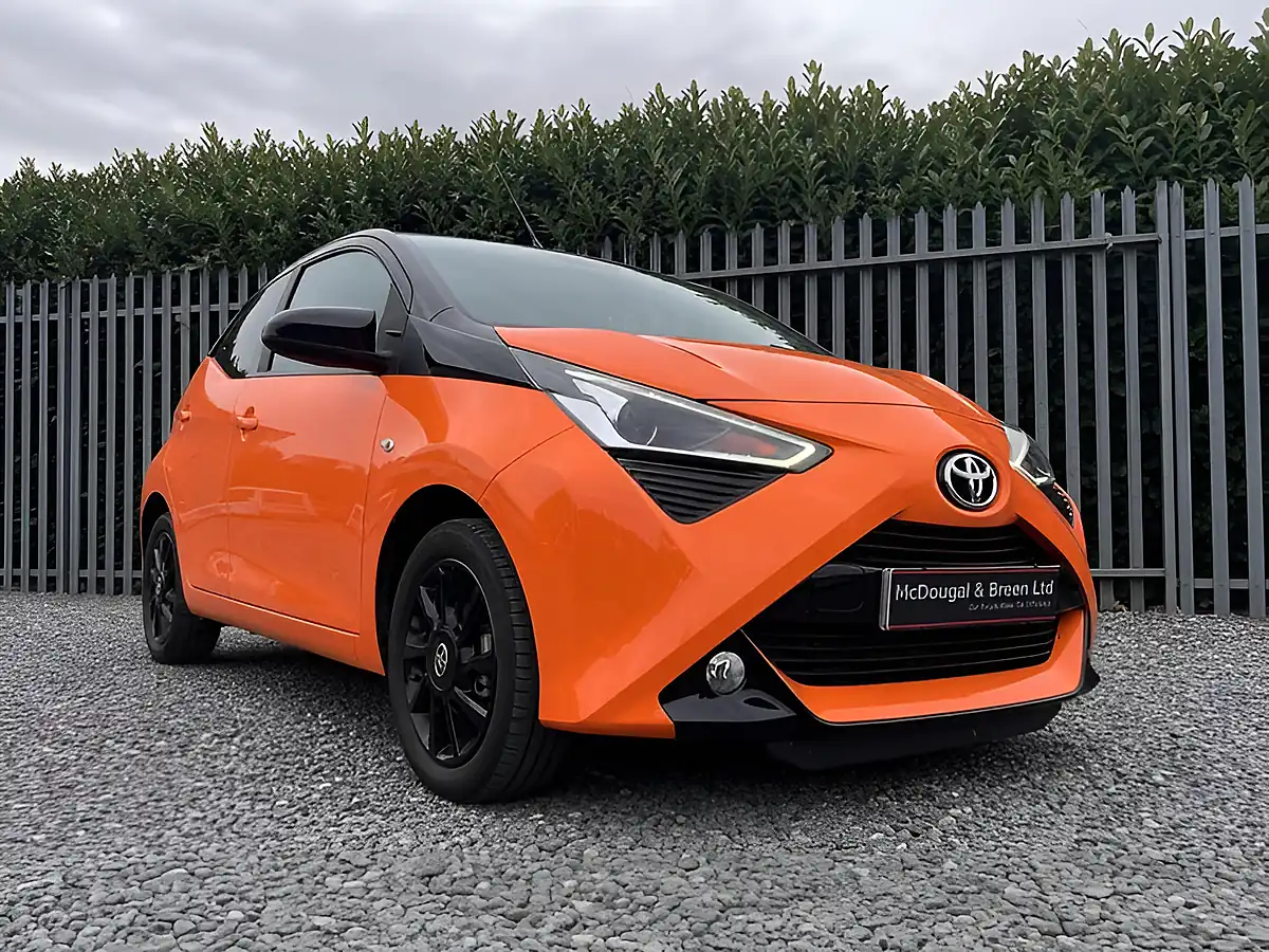 Used 2019 Toyota Aygo X-Cite Orange - Interior and Exterior details 11