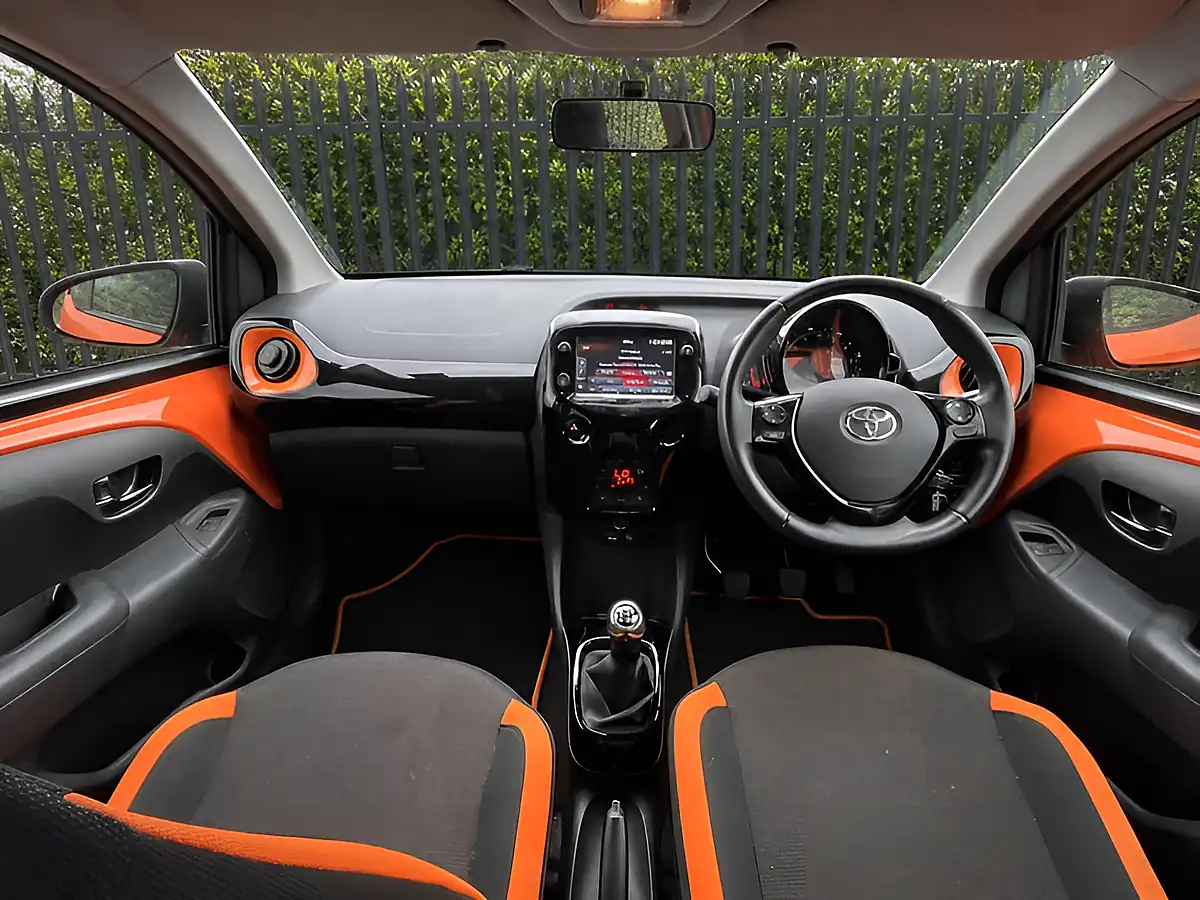 Used 2019 Toyota Aygo X-Cite Orange - Interior and Exterior details 13
