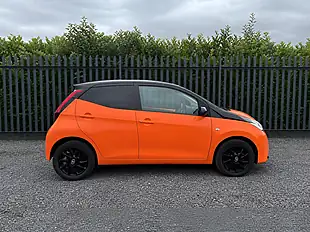 Used 2019 Toyota Aygo X-Cite Orange - Interior and Exterior details 7