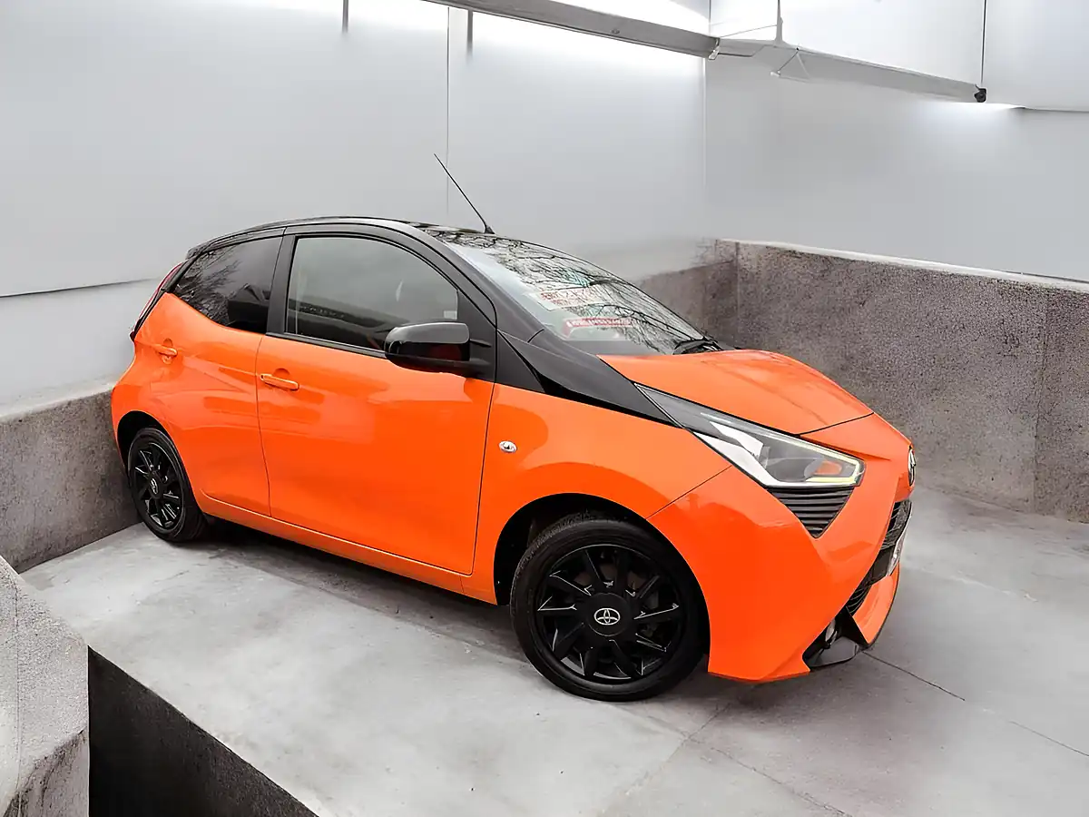 Used 2019 Toyota Aygo X-Cite Orange - Front View