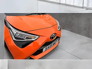 Used 2019 Toyota Aygo X-Cite Orange - Interior and Exterior details 10