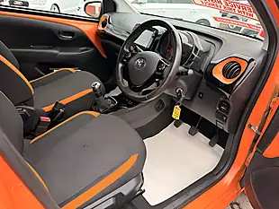 Used 2019 Toyota Aygo X-Cite Orange - Interior and Exterior details 20