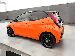 Used 2019 Toyota Aygo X-Cite Orange - Interior and Exterior details 4