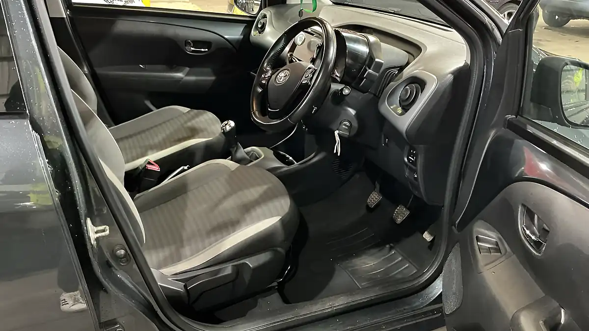 Used 2019 Toyota Aygo X-Play Grey - Interior and Exterior details 17