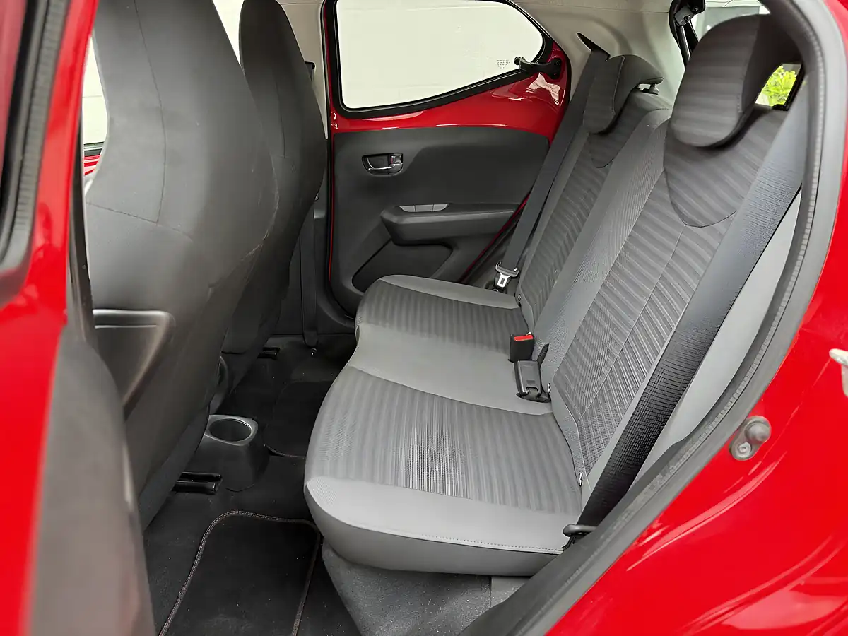 Used 2019 Toyota Aygo X-Play Red - Interior and Exterior details 14