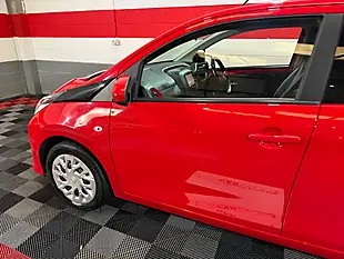 Used 2019 Toyota Aygo X-Play Red - Interior and Exterior details 19