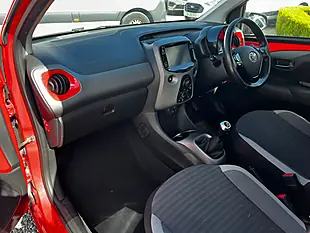 Used 2019 Toyota Aygo X-Play Red - Interior and Exterior details 12