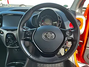 Used 2019 Toyota Aygo X-Play Red - Interior and Exterior details 14