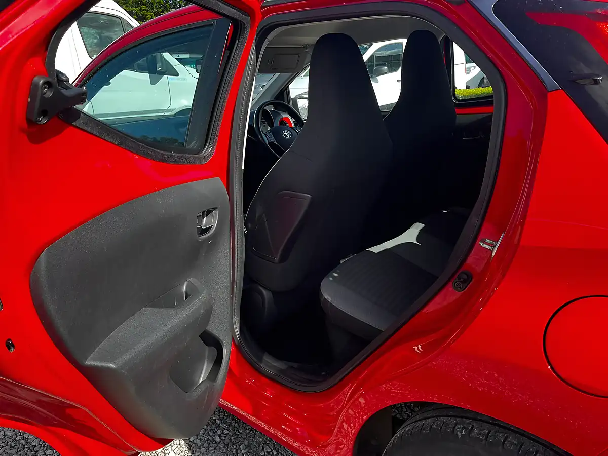 Used 2019 Toyota Aygo X-Play Red - Interior and Exterior details 18
