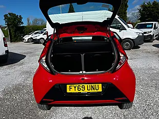 Used 2019 Toyota Aygo X-Play Red - Interior and Exterior details 19