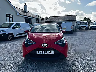 Used 2019 Toyota Aygo X-Play Red - Interior and Exterior details 2