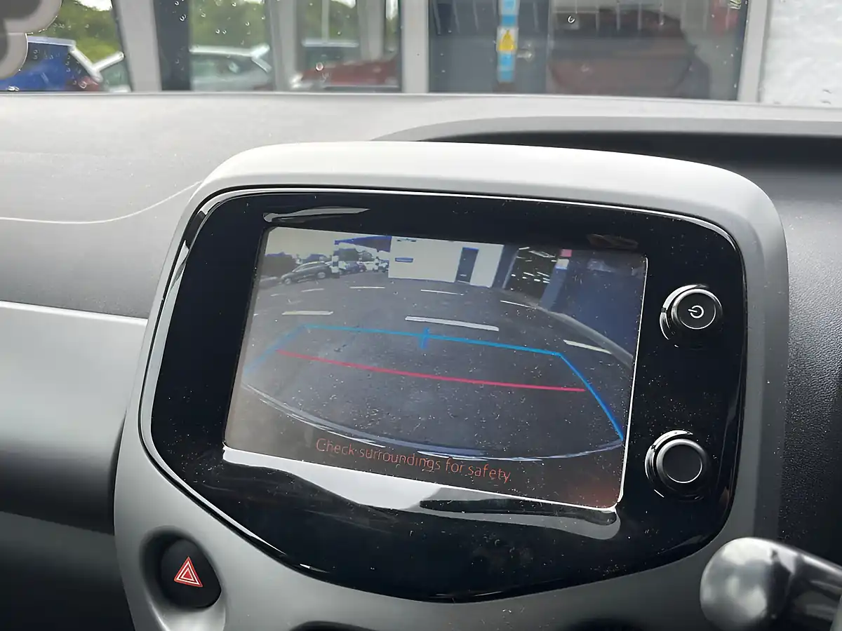 Used 2019 Toyota Aygo X-Play Red - Interior and Exterior details 11