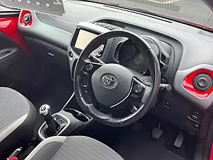 Used 2019 Toyota Aygo X-Play Red - Interior and Exterior details 7