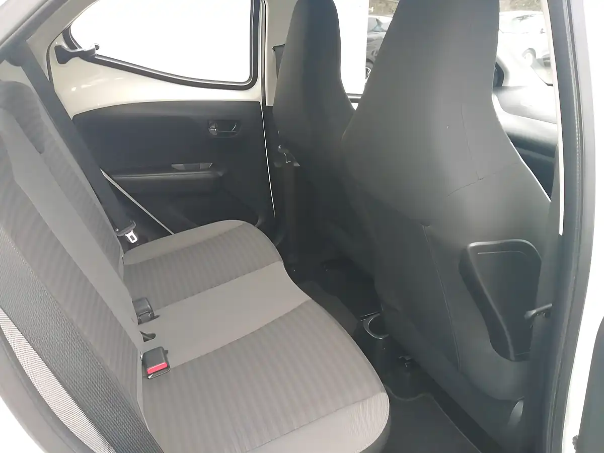 Used 2019 Toyota Aygo X-Play White - Interior and Exterior details 11