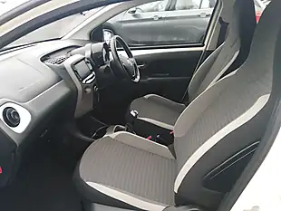 Used 2019 Toyota Aygo X-Play White - Interior and Exterior details 13