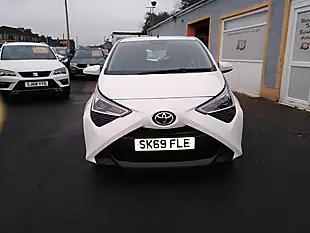 Used 2019 Toyota Aygo X-Play White - Interior and Exterior details 7