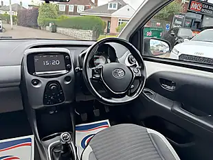 Used 2019 Toyota Aygo X-Play White - Interior and Exterior details 10