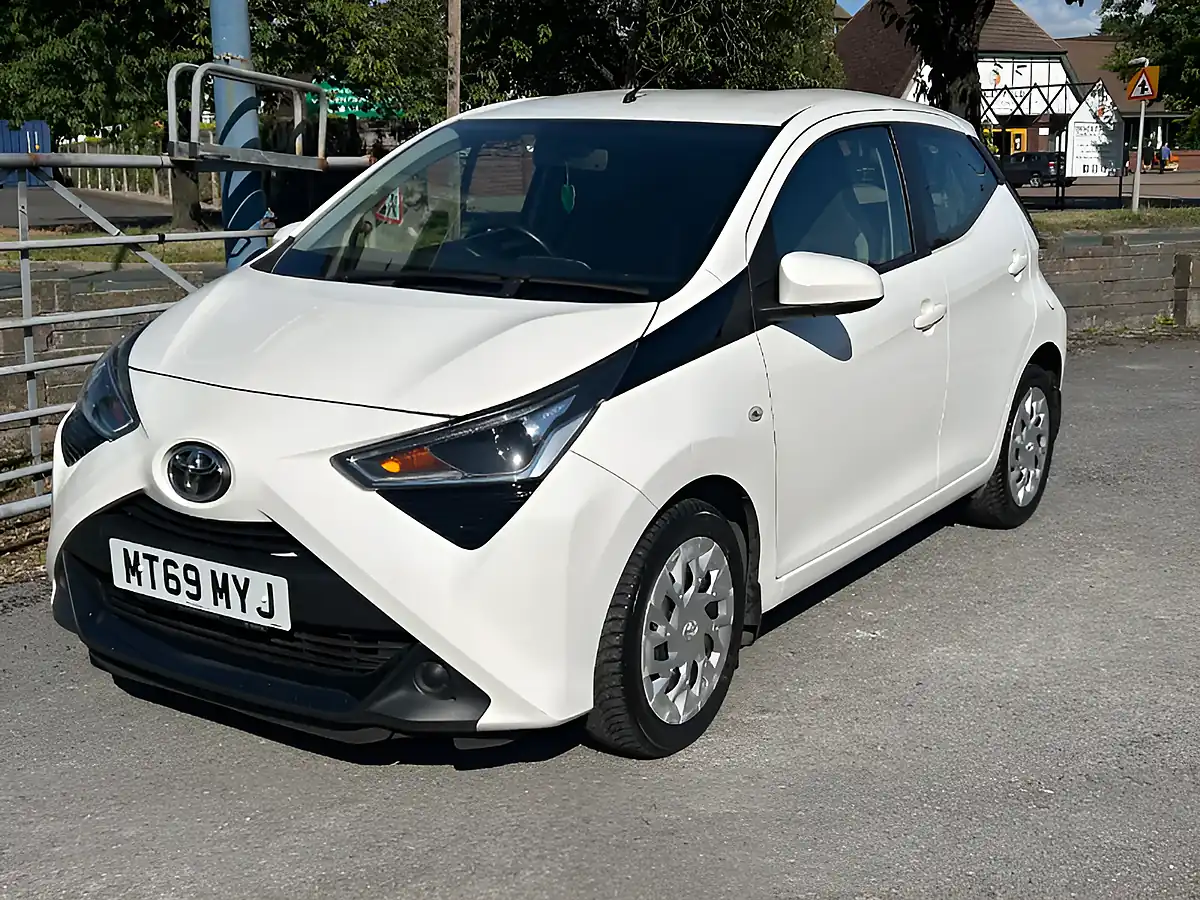 Used 2019 Toyota Aygo X-Play White - Interior and Exterior details 2