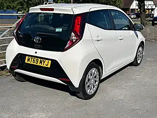 Used 2019 Toyota Aygo X-Play White - Interior and Exterior details 4