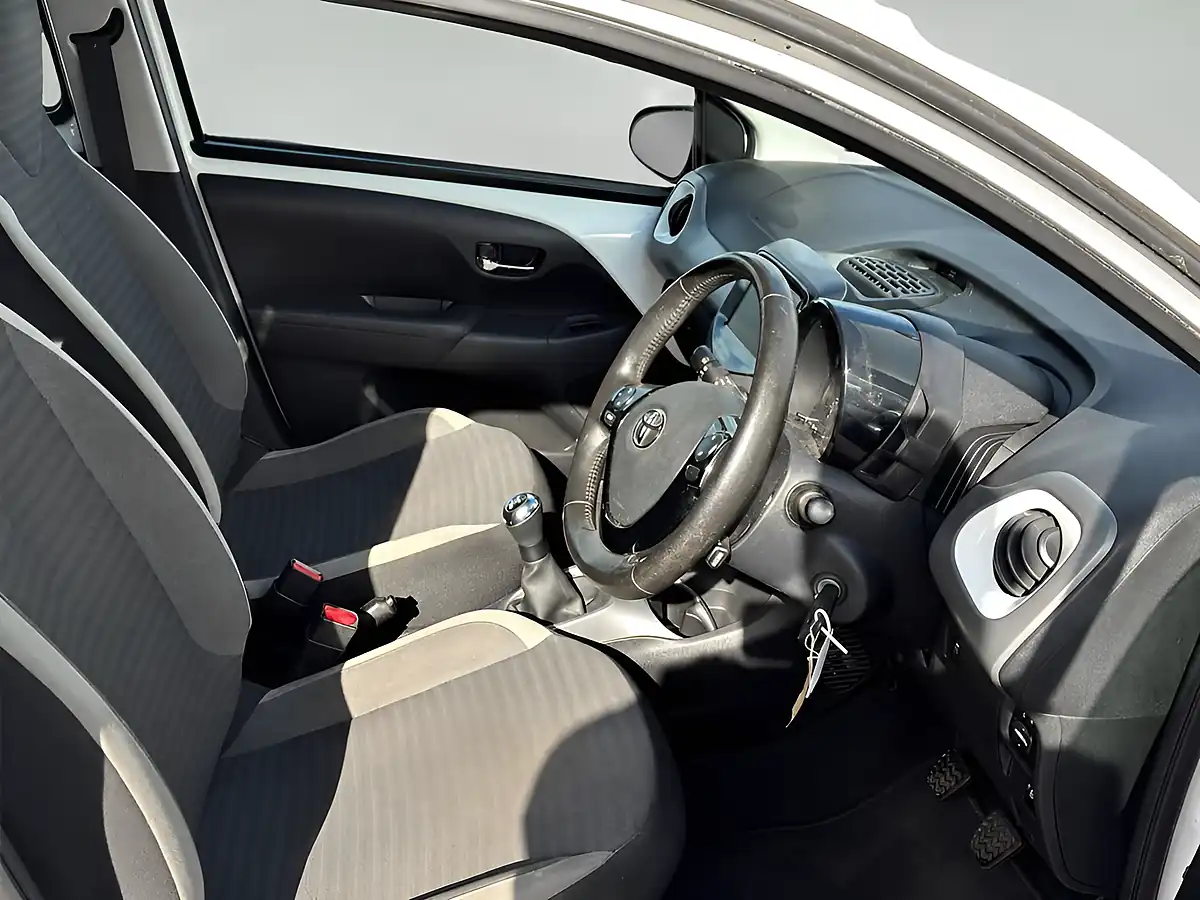 Used 2019 Toyota Aygo X-Play White - Interior and Exterior details 2