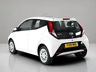 Used 2019 Toyota Aygo X-Play White - Interior and Exterior details 4