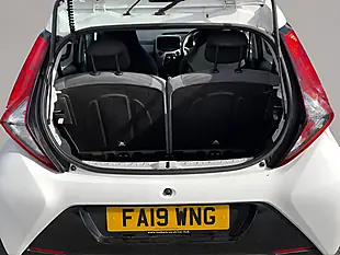 Used 2019 Toyota Aygo X-Play White - Interior and Exterior details 5