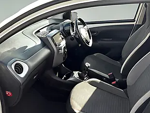Used 2019 Toyota Aygo X-Play White - Interior and Exterior details 7