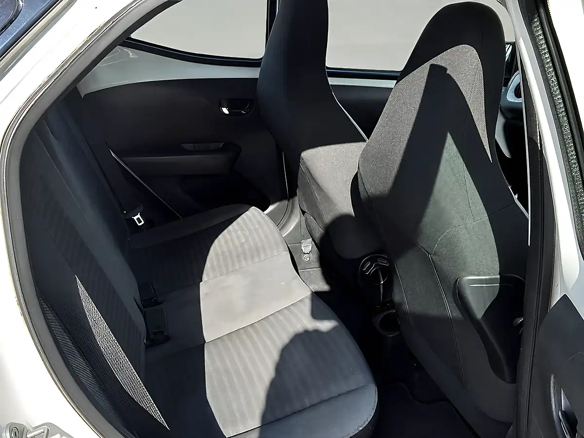 Used 2019 Toyota Aygo X-Play White - Interior and Exterior details 9