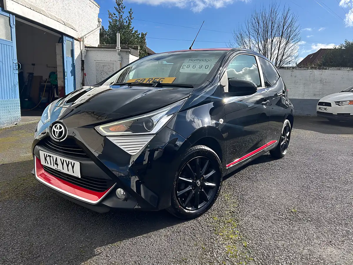 Used 2019 Toyota Aygo X-Press Black - Interior and Exterior details 3